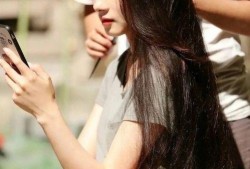 抖音爆料吃瓜观看在线 万茜自爆一年潜七次,一年潜入七次，抖音爆料吃瓜观众惊呼不已